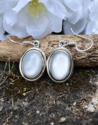 Boucles d'oreilles pierre de lune et argent 925 favorisant l'quilibre fminin 