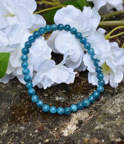 Bracelet apatite de perles 6mm favorisant l'coute