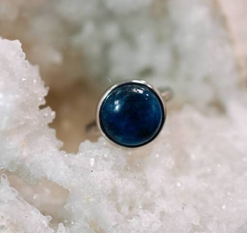 Bague apatite et acier taille 50 favorisant l'coute