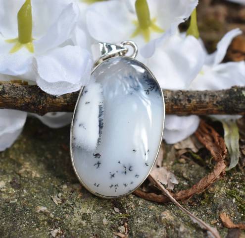 Pendentif agate dendritique et argent 925 Favorisant la reconnection  la nature