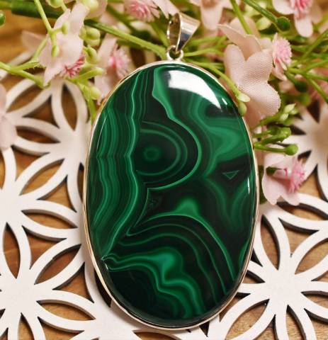 Pendentif malachite et argent 925 favorisant la confiance en soit et anti-douleurs