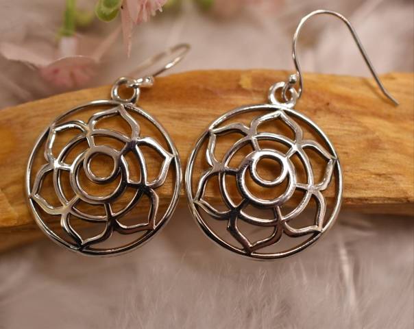 Boucles d'oreilles fleur de lotus en argent 925 favorisant le renouveau